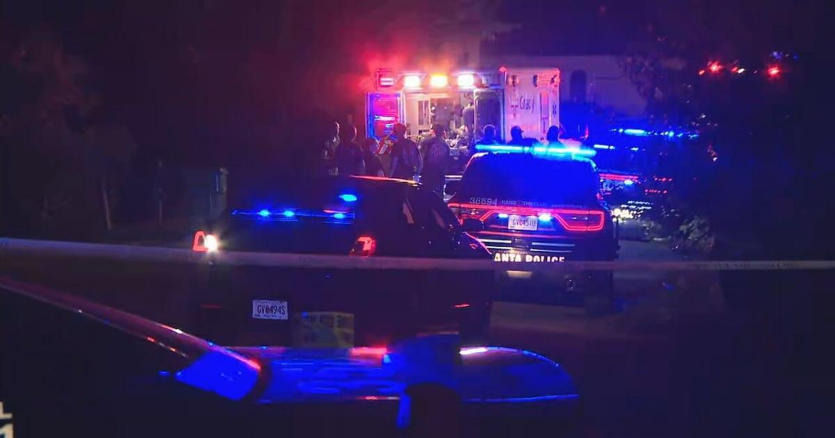 Police investigation in southwest Atlanta neighborhood